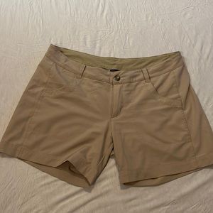Patagonia Quandry Hiking Shorts NWOT